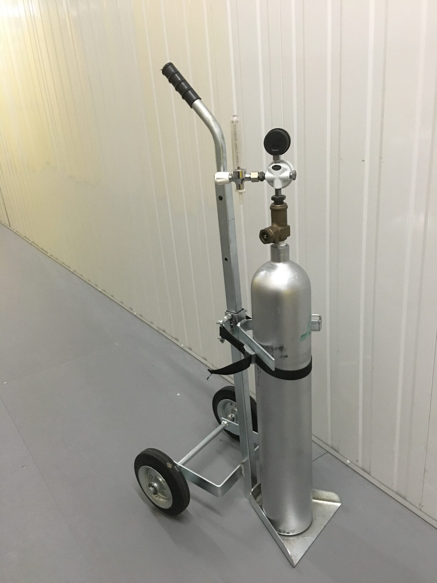 Gas Cylinder & Trolley