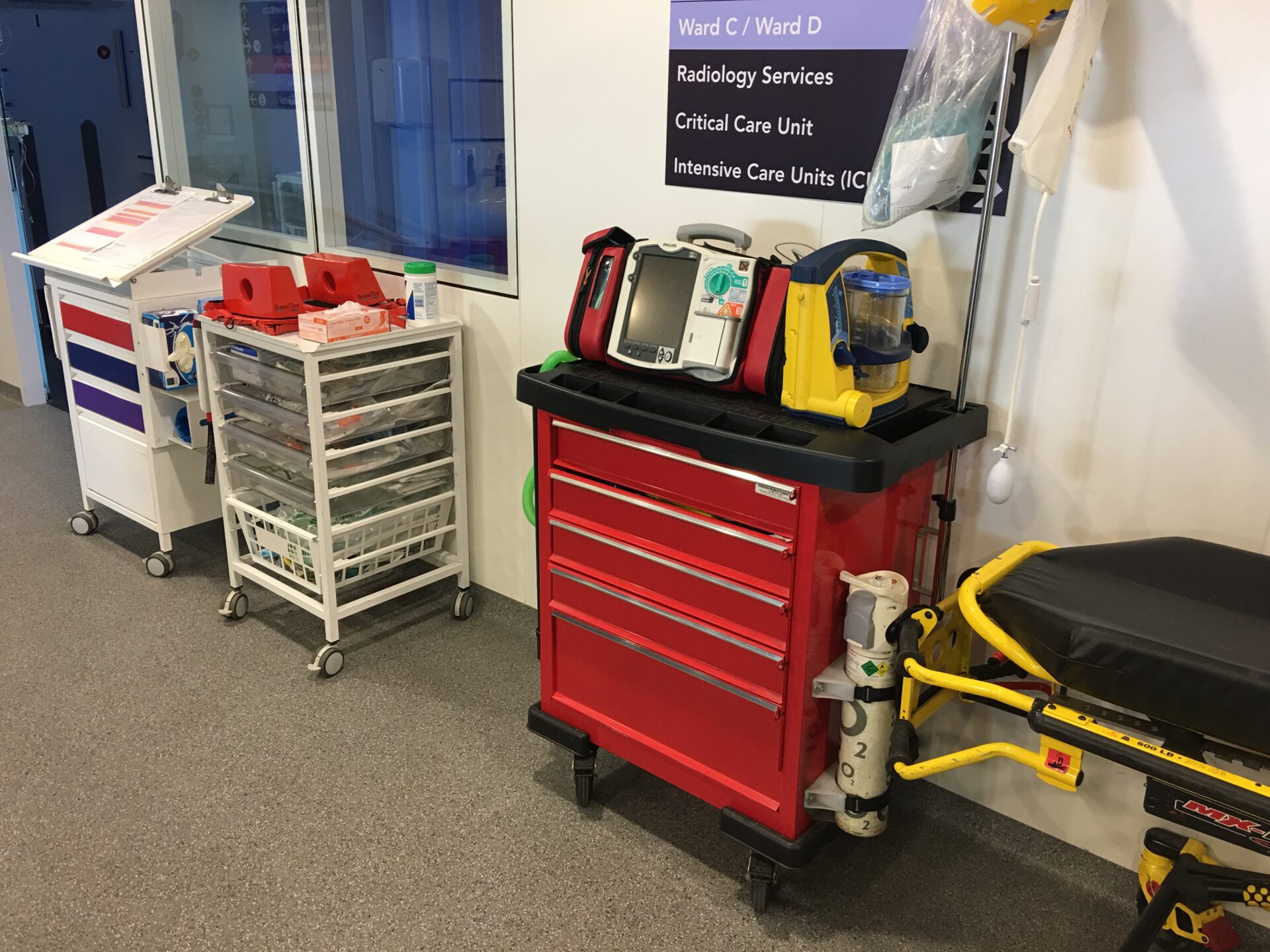 MRX Defibrillator & Crash Trolley 2