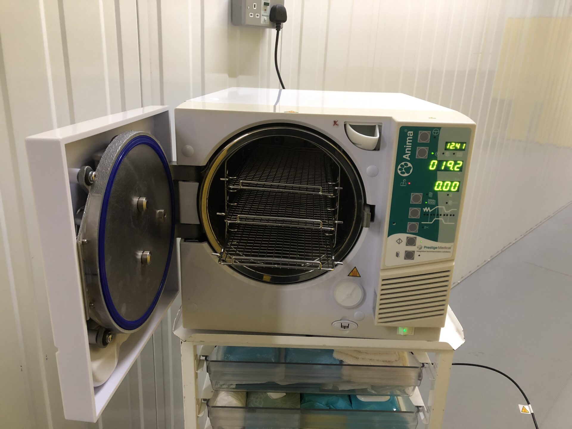 Autoclave Instrument Sterilser